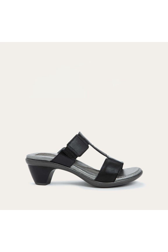 Form Black Leather/Black Luster/Shiny Black Leather 106129-NSS 40 M