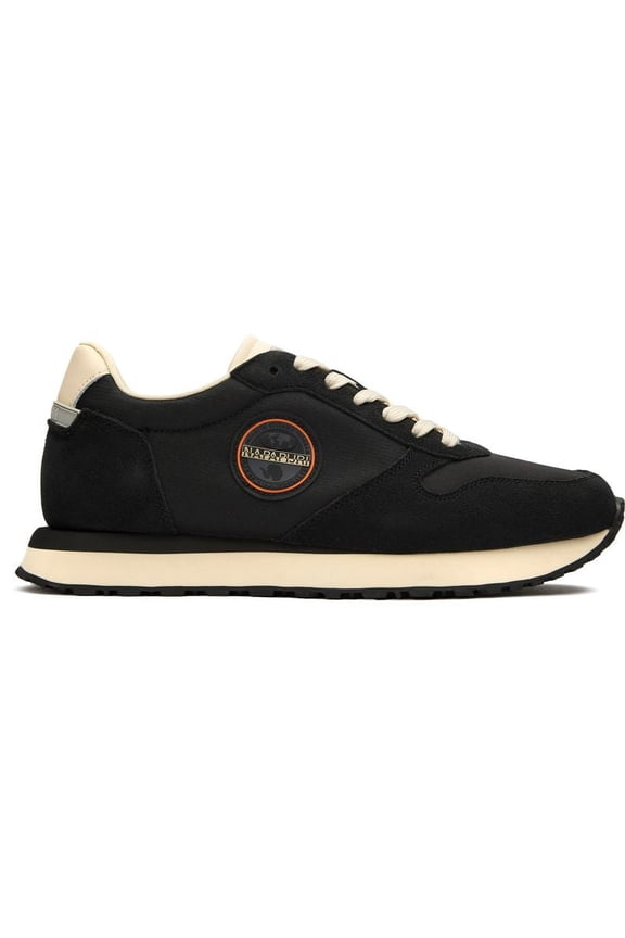 Nova Sneakers