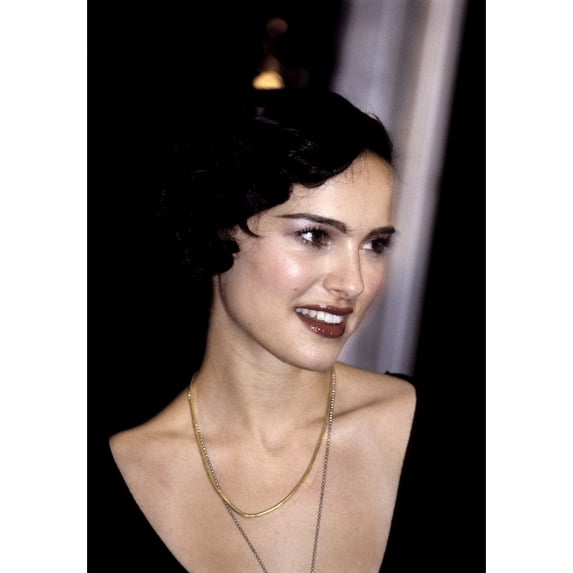 Natalie Portman At Premiere Of Cold Mountain, Ny 1292003, By John Naughton Celebrity (8 x 10)