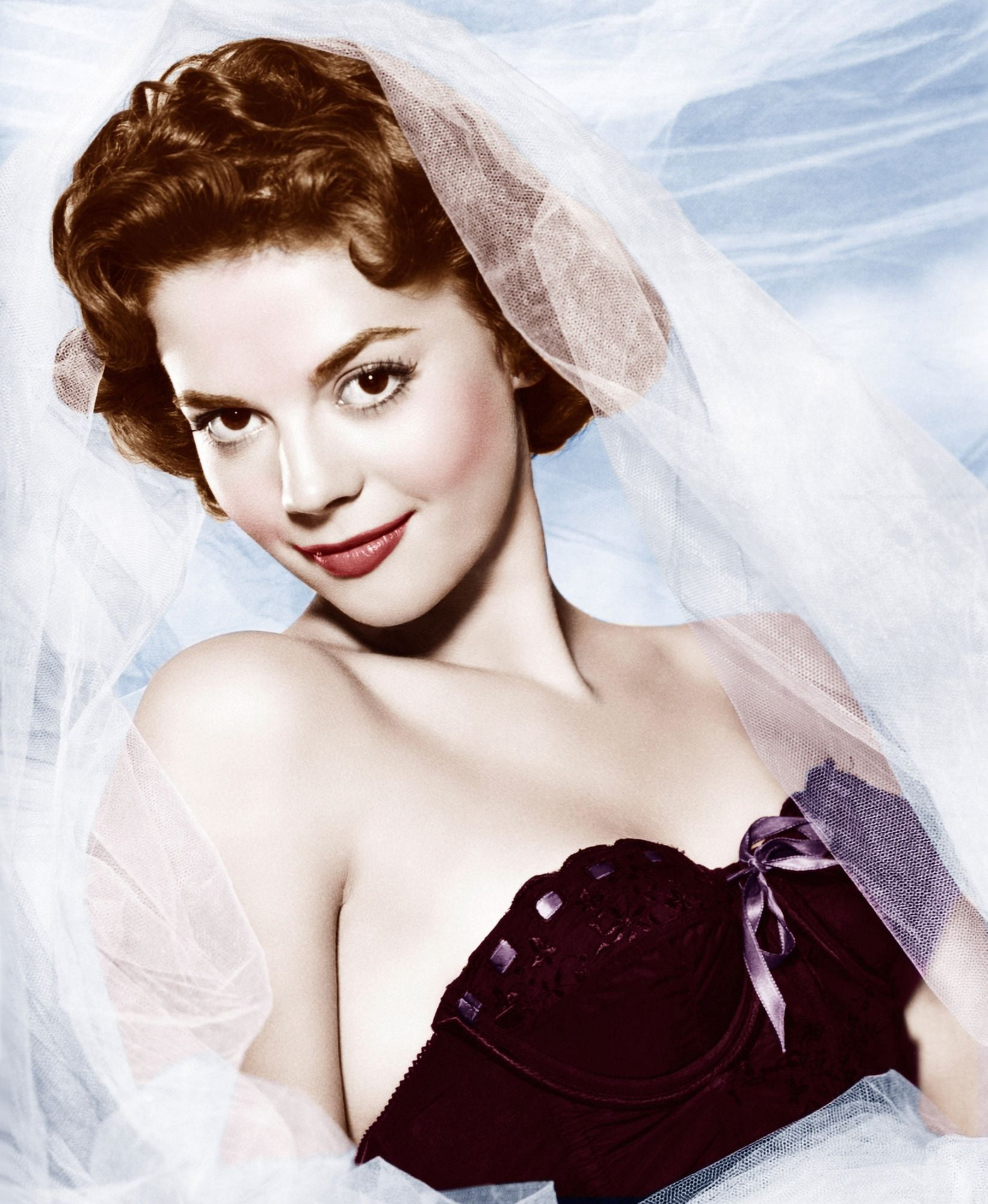 Natalie Wood Canvas Art - (16 x 20)