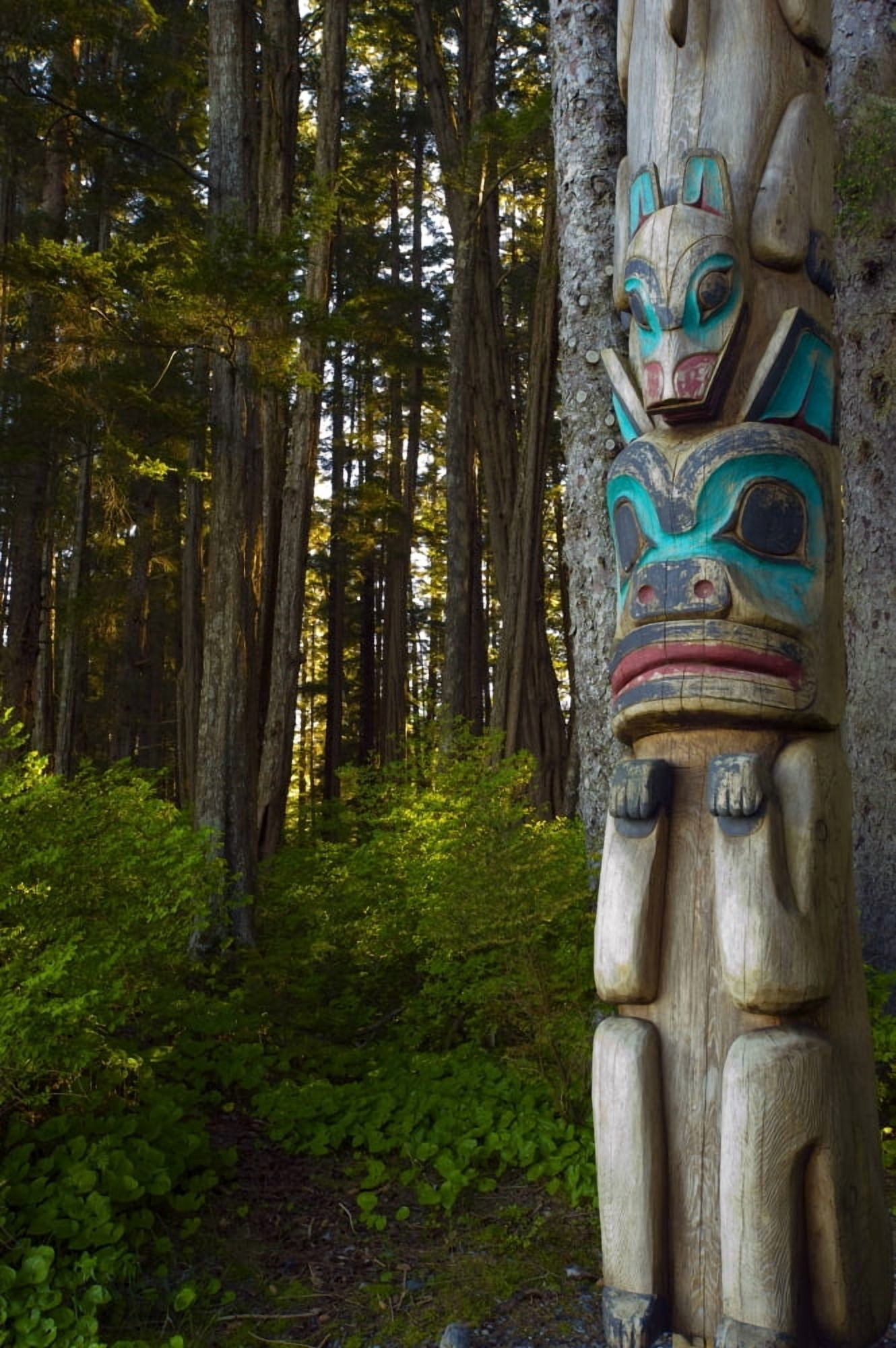 Native Totem Pole In Sitka National Historical Park Alaska Canvas Art - Daryl Pederson Design Pics (11 x 17)