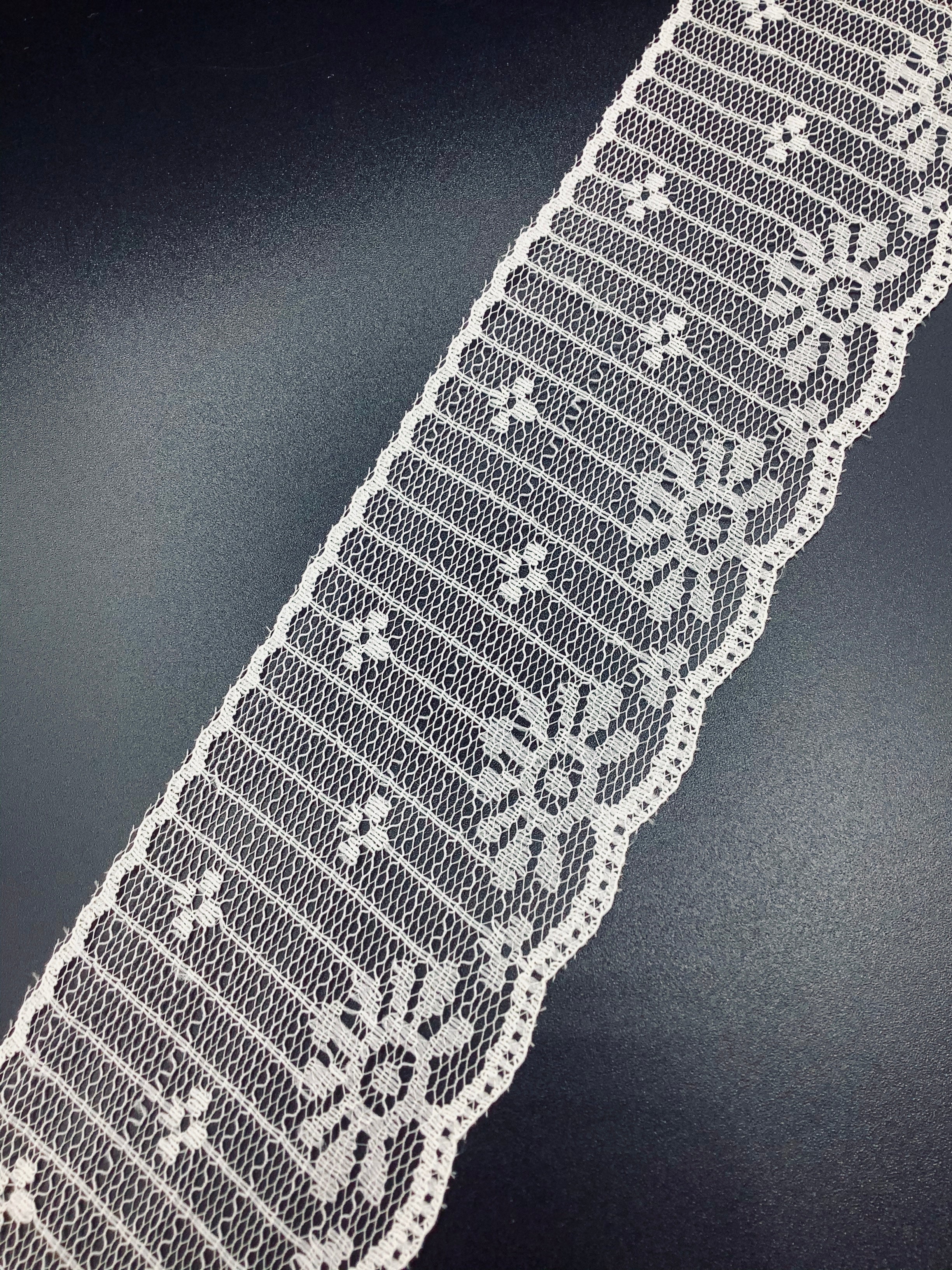 Natural 2-1/2" Flat Vertical Lace