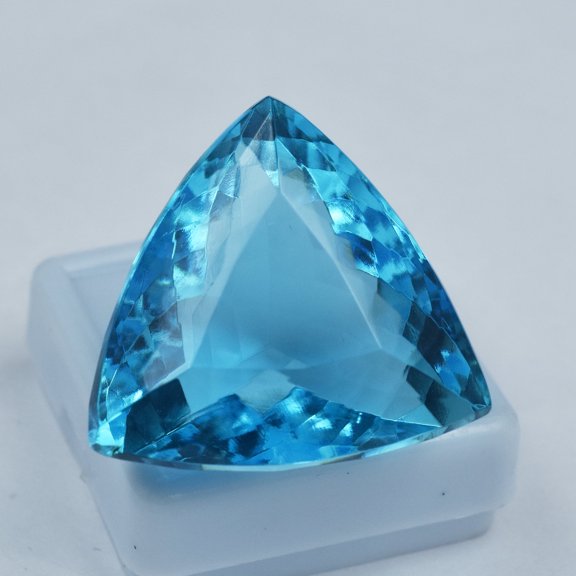 Natural Blue Sapphire 65.40 Ct Trillion Cut Earing Size Gemstone CERTIFIED
