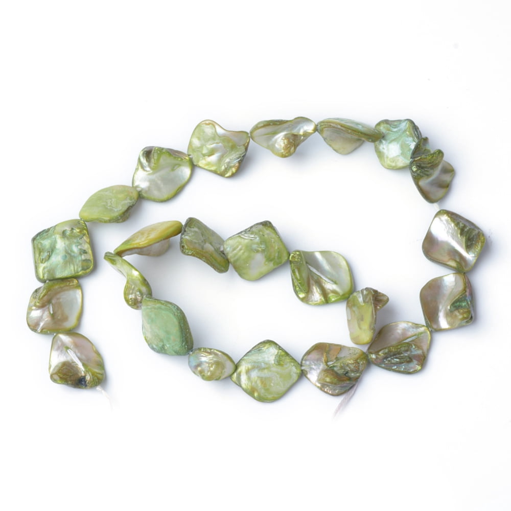 Natural Dyed Sea Shell Beads Irregular Green 14-27x17-26x5-12mm Hole: 1mm 18-19pcs/strand 14.96-15.75 inch(38-40cm)