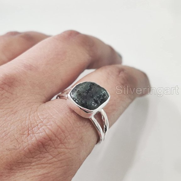 Natural Emerald Ring, Rough Emerald Gemstone Ring, AAA May Birthstone, Designer Band, 925 Sterling Silver, Womens Ring, Christmas, Thanksgiving, Handmade, Statement Jewelry, Rough Gemstone Jewelry