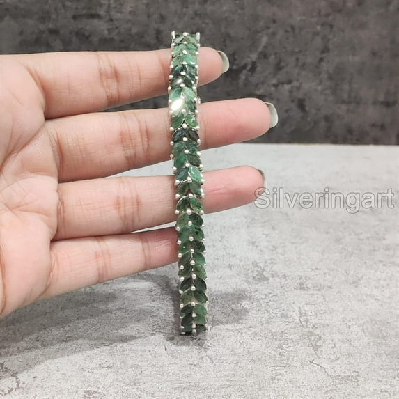 Natural Emerald bracelet, Emerald jewelry, May Birthstone, Sterling silver, Silver jewelry, Silver bracelet, 925 silver, Bracelet for wedding anniversary, Christmas Gift, Women Bracelet Bangle