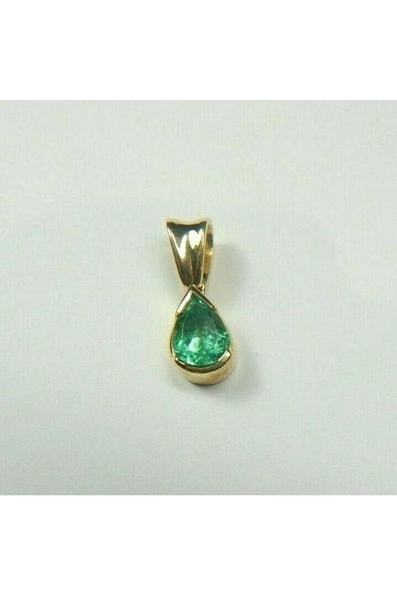 Natural Green Emerald Pendant Silver Pendant Handmade Pendant may birthstone emerald jewelry locket chain Promise Pendant