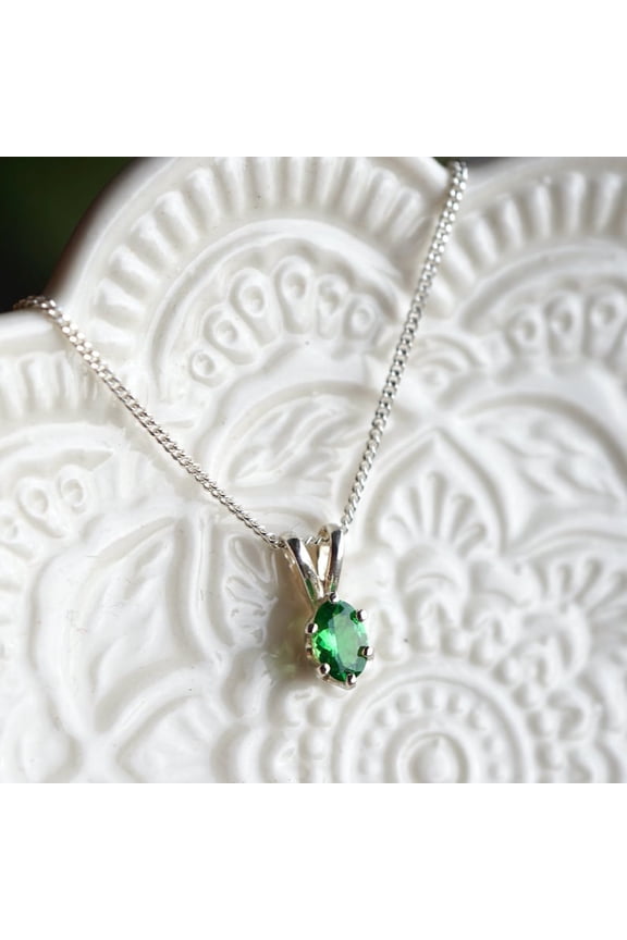 Natural Green Emerald Pendant Silver Pendant Handmade Pendant may birthstone emerald jewelry locket chain Promise Pendant