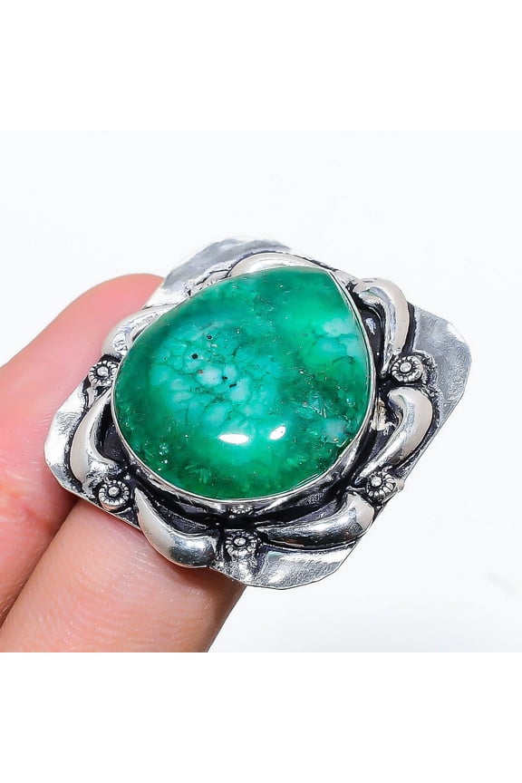 Natural Green Solar Quartz Gemstone 925 Sterling Silver Ring Size 7.5