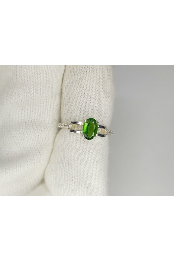Natural Green Tsavorite Ring for Women | 925 Sterling Silver Oval Gemstone Ring | Elegant Jewelry