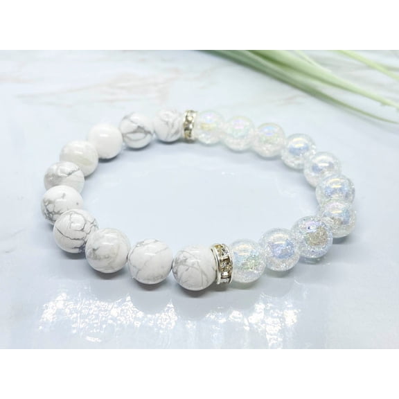 Natural Howlite & Crackle Quartz 8mm round Shape Smooth Cut Beads Stretchable Bracelet for Men & Women.