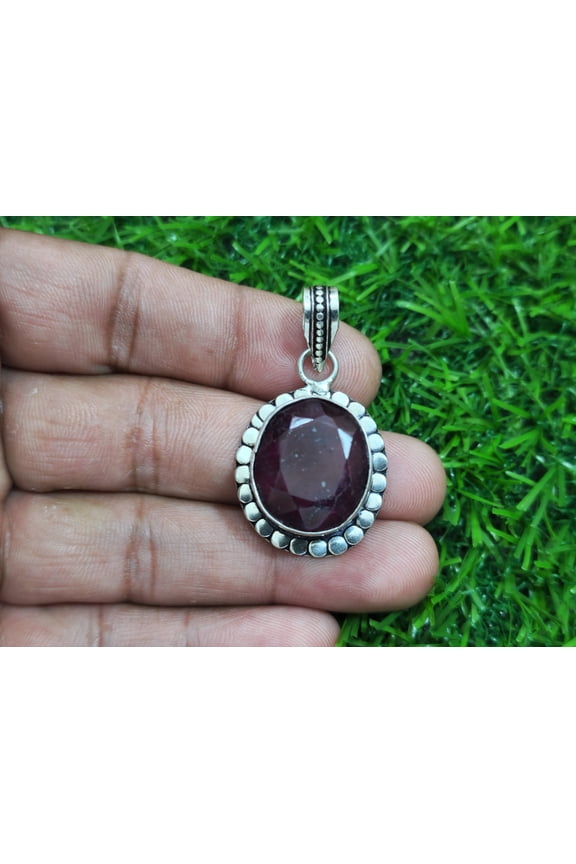 Natural Madagascar Red Ruby Faceted Gemstone Handmade 925 Sterling Silver Pendant 21 mm