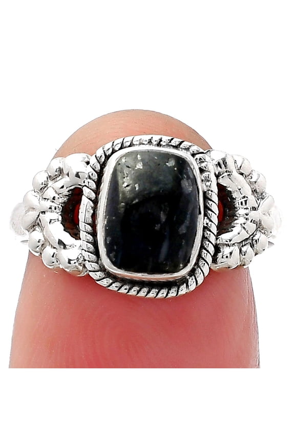 Natural Nuummite 925 Sterling Silver Ring s.7 Jewelry R-1403 SDR157999