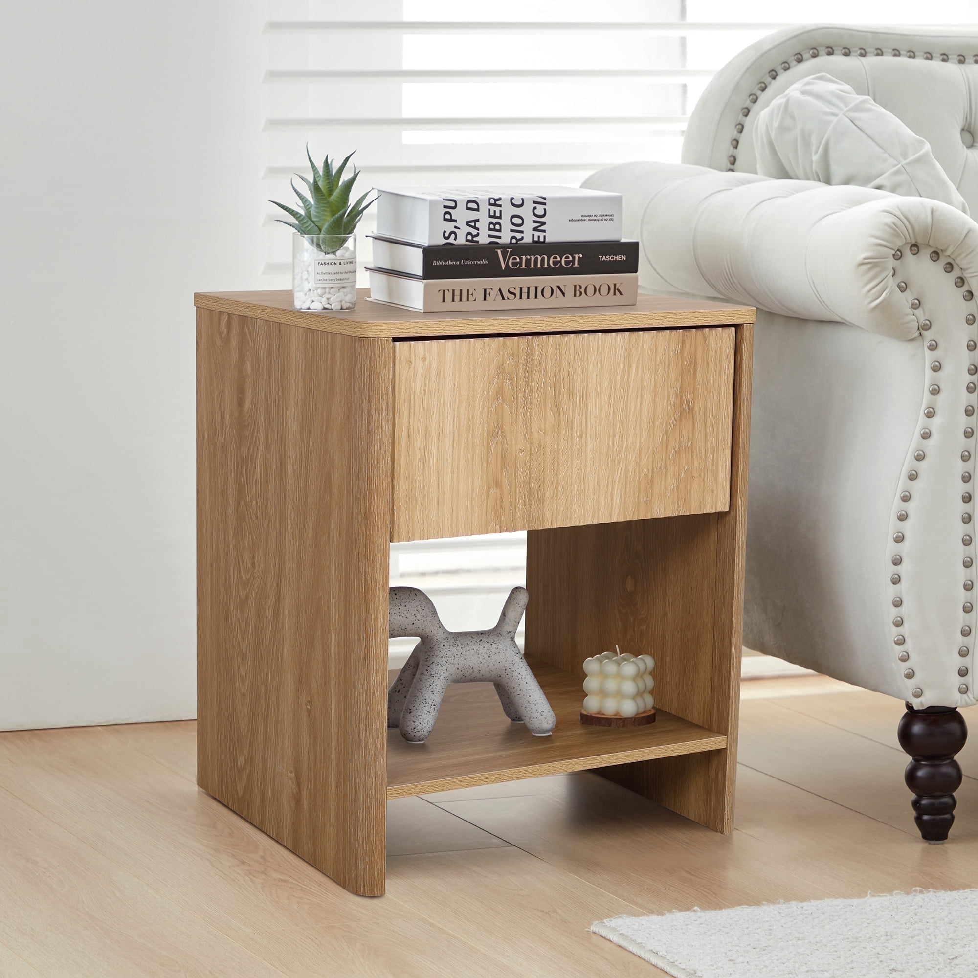 Weselon Modern Fluted Nightstand, Curved Side Bedside Table with Drawer and Open Shelf for Bedroom, Natural Oak