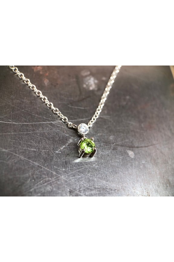 Natural Peridot Pendant Necklace | Dainty Green Gemstone Gift for Women | August Birthstone Jewelry Trending Gift Jewelry Halloween Gift