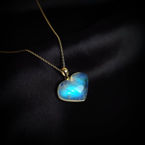 Natural Rainbow Moonstone Pendant, 14K Solid Yellow Gold Blue Moonstone Pendant, Heart Shape Pendant, June Birthstone, Moonstone Jewelry