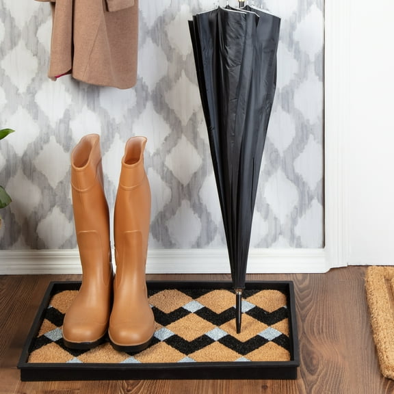 Natural & Recycled Rubber Boot Tray with Tan & Black Chevron Coir Insert