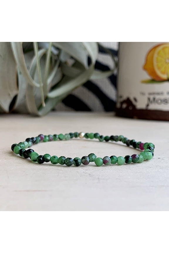 Natural Ruby Zoisite 3-3.5mm Round Shape Faceted Cut Beads Stretchable Bracelet for Men & Women.