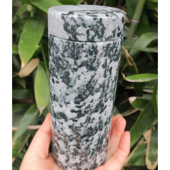 Natural Serpentine Green Jade cup Bottle Water container Quartz With Lid Make by a Whole Piece of Green Jade Mug purification Stone CM357