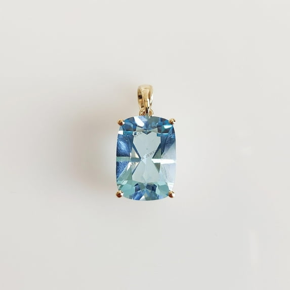 Natural Sky Blue Topaz Pendant, 14K Solid Yellow Gold Blue Topaz Pendant, December Birthstone Pendant, Blue Topaz Jewelry, Valentine Gift
