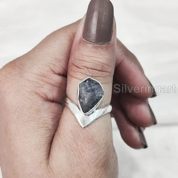 Natural Tanzanite Ring, Rough Tanzanite Gemstone Ring, December Birthstone, Crown V Ring, 925 Sterling Silver, Womens Ring, Christmas, Thanksgiving, Handmade, Statement Jewelry, Rough Gemstone Jewelry