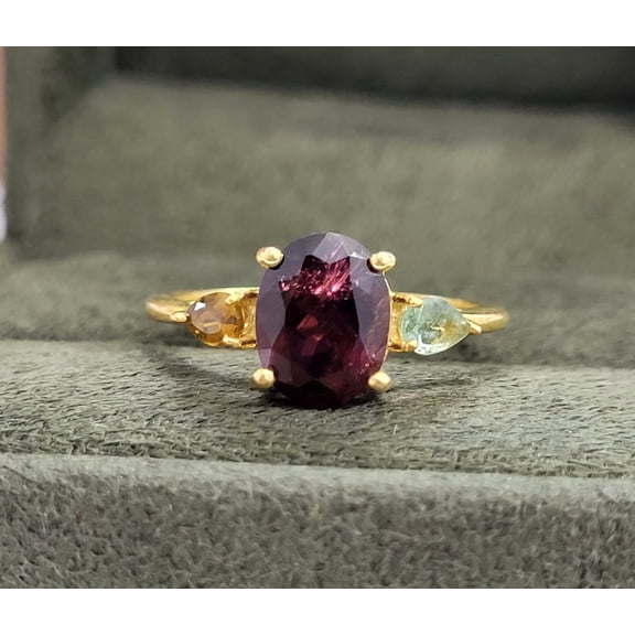 Natural Three Garnet Oval Cut Ring - Anniversary Gift for Woman - 925 Sterling Silver Ring - Garnet Handmade Jewelry - Gift for Her