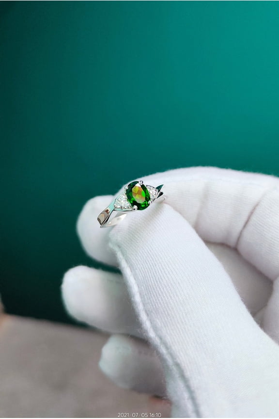 Natural Tsavorite Ring in 925 Sterling Silver | Oval Green Gemstone Ring for Women | Elegant Fine Jewelry Gift