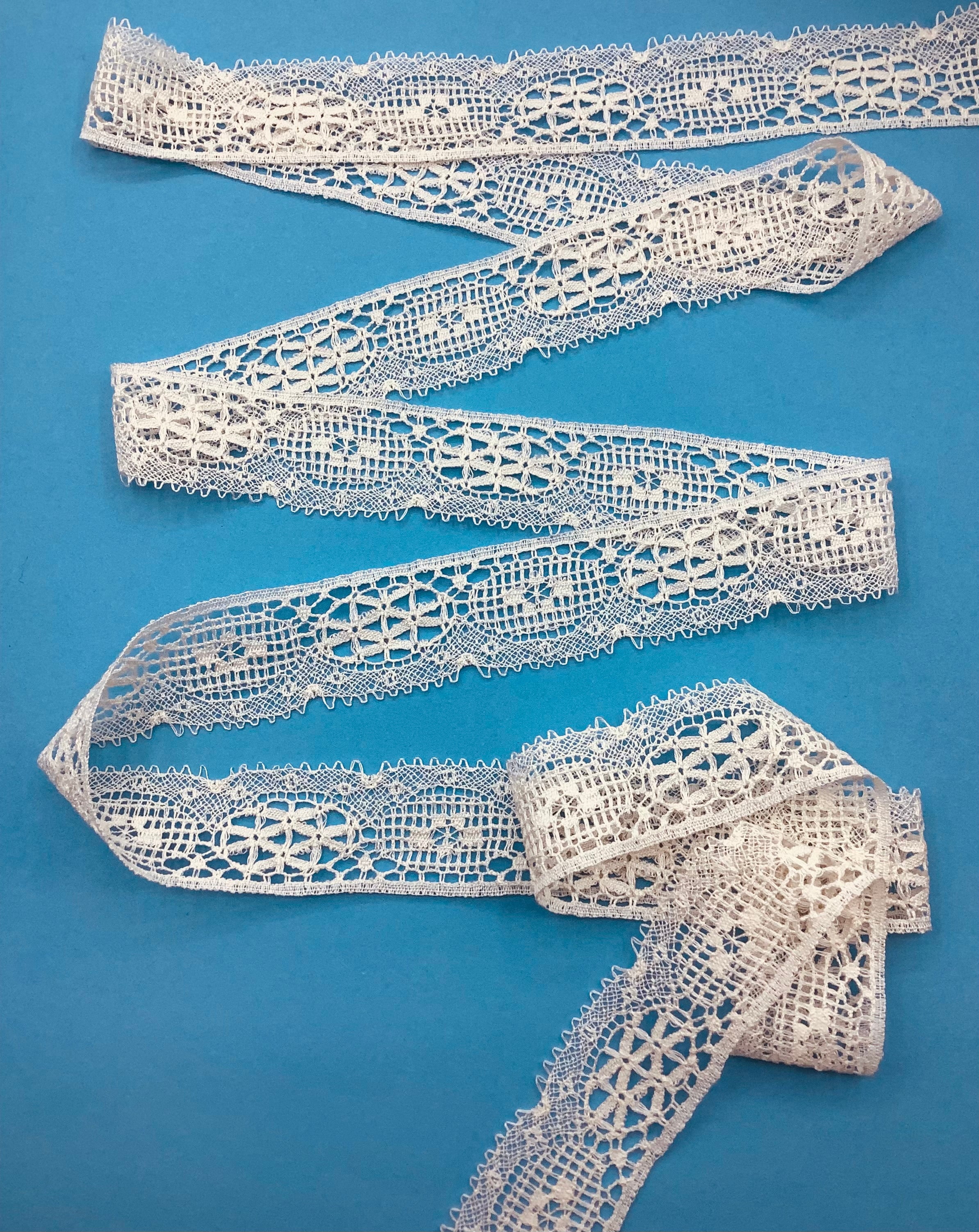 Natural Vintage 1-1/8" 100% Cotton Lever Lace