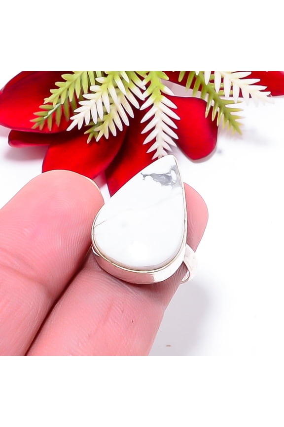 Natural White Howlite - United States Gemstone 925 Sterling Silver Ring S.7 R57