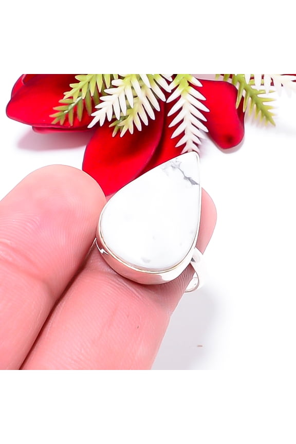 Natural White Howlite - United States Gemstone 925 Sterling Silver Ring S.8 R77