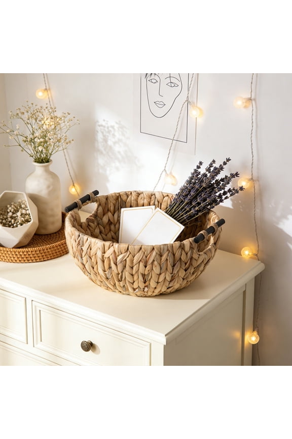 Natural Woven Round Basket Handmade Seagrass Storage Bin, Boho Wicker Basket for Kitchen Counter Decor Bread Fruit, Rustic Storage Holder for Towels Plants Toys
