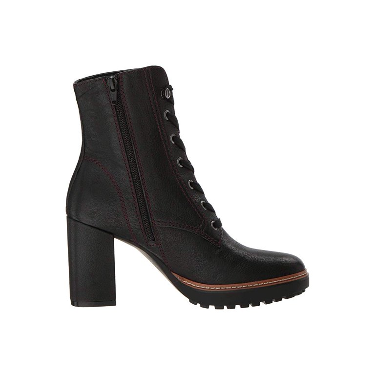 Naturalizer callie hot sale boots black