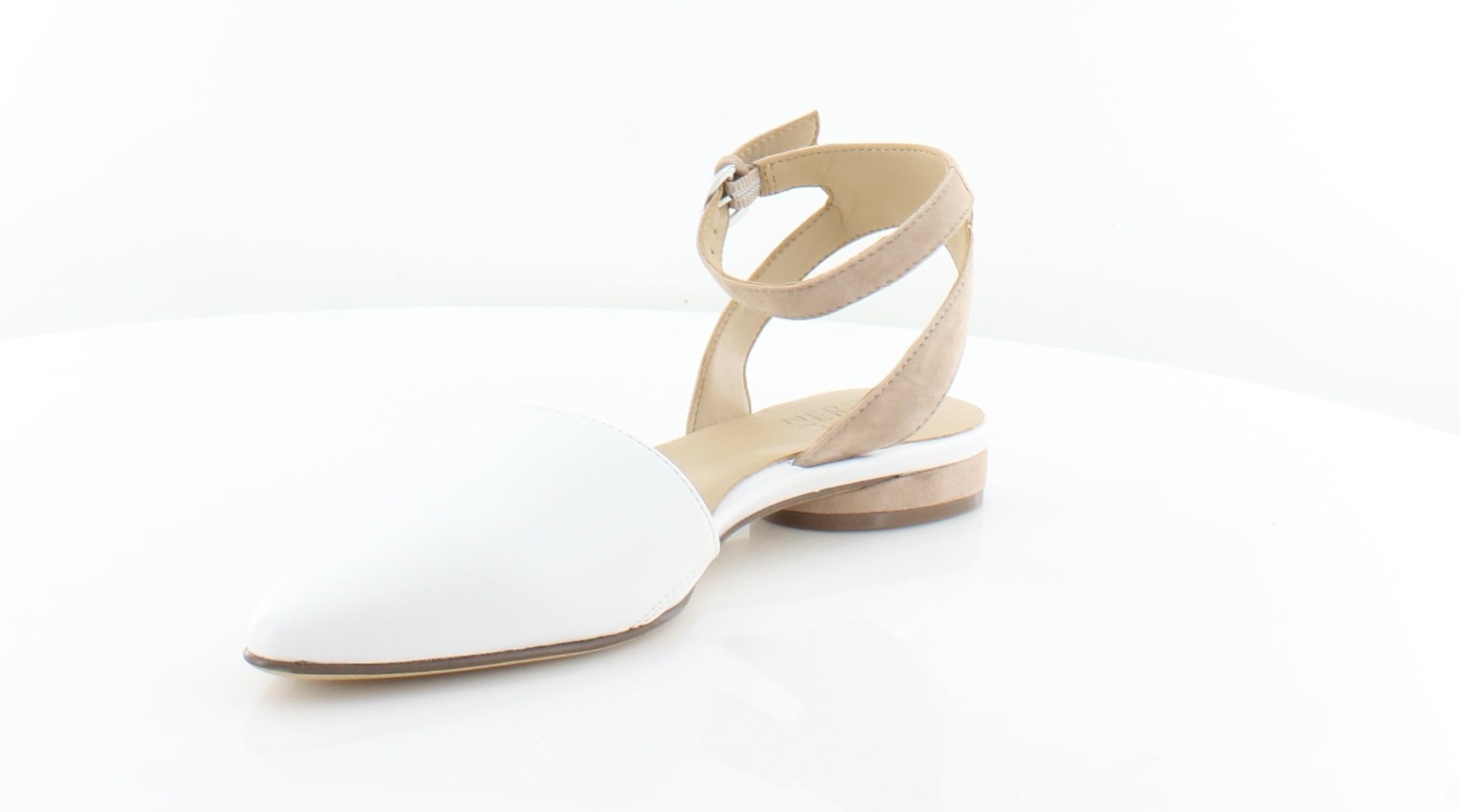 Naturalizer hartley hotsell ankle strap sandal