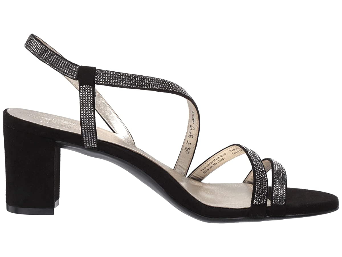 Naturalizer strappy sandals clearance