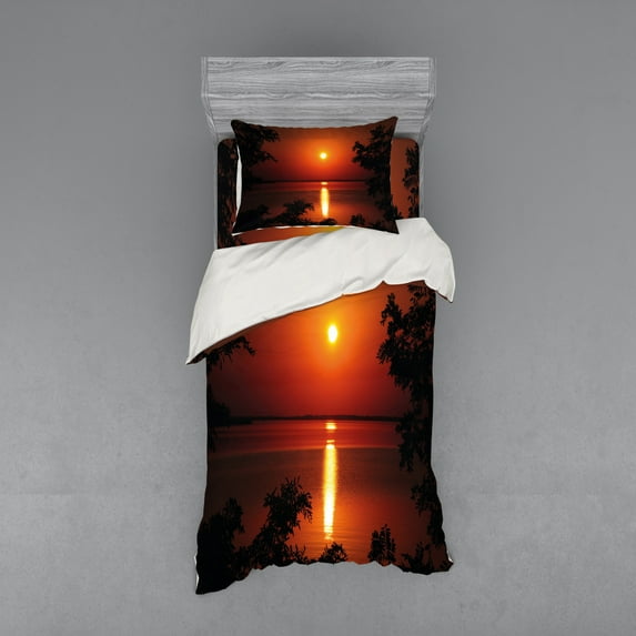 Nature Duvet Cover Set, Sunset Horizon Skyline Reflection on the Sea Rural Fresh Dramatic View, Bedding Set with Shams and Fitted Sheet, 3 Sizes, by Ambesonne