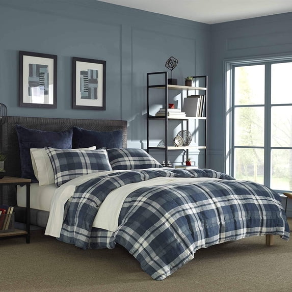Nautica Crossview Plaid Reversible Full/Queen Comforter Set in Navy