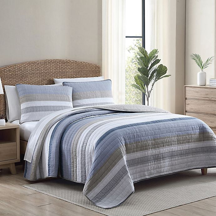 Galewood Twin Blue Cotton Reversible Quilt Set