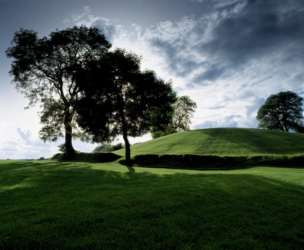 Navan Fort Co Armagh Ireland Canvas Art - The Irish Image Collection Design Pics (16 x 13)