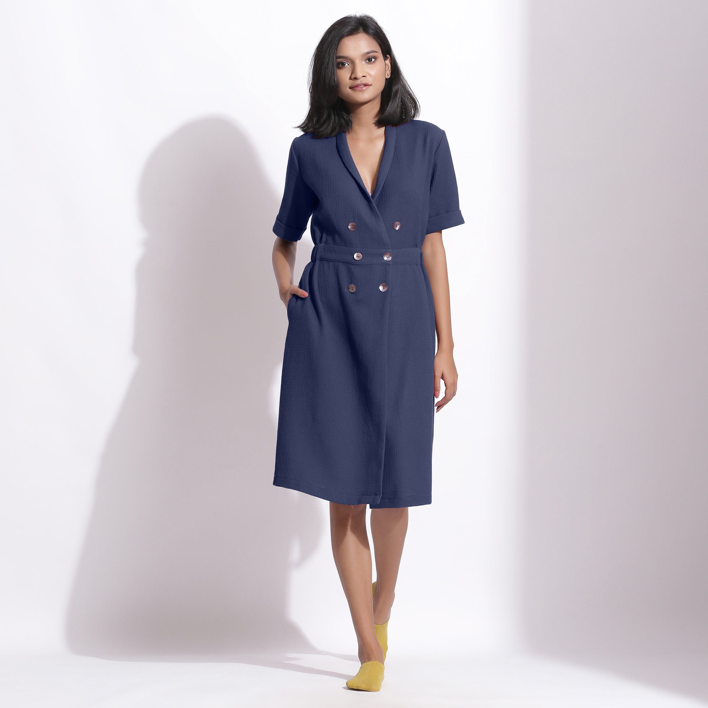 Cafe Latte Dress with collar and drawsting waist - Navy