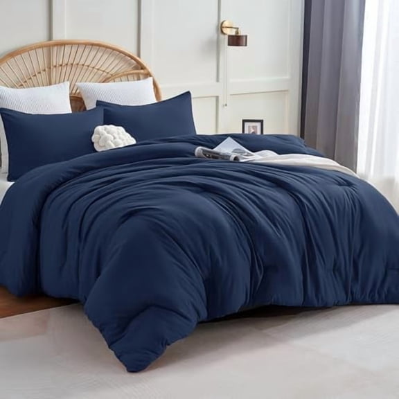 Navy Blue Queen Comforter Set, 3 Pieces Solid Breathable Quilted Style Bedding Sets, Luxury Fluffy Soft Bed Set with Down Alternative Comforter for All Season (1 Comforter & 2 Pillowcases)