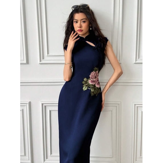 Navy Blue Womens Sleeveless Cheongsam Dress With Floral Embroidery Keyhole Neck Elegant Long Qipao