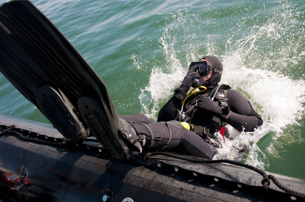 Navy Diver dives into San Diego Bay during Operation Clean Sweep 2011 Canvas Art - Stocktrek Images (35 x 23)
