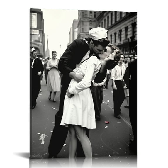 Nawypu Sailor Kissing Nurse In Times Square Poster Decorative Painting Canvas Wall Art Living Room Posters Bedroom Painting