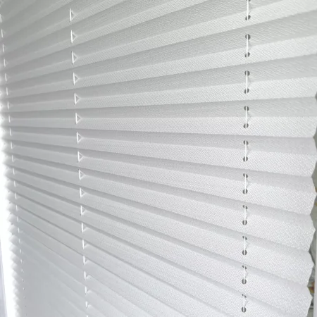 Naza Home White Pleated Blinds Drapes High Shading Accordion Style Window Treatments in Caravan