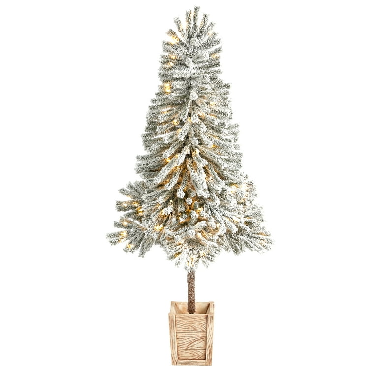 Why is My Artificial Christmas Tree Leaning: Easy Fixes Revealed