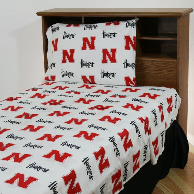 Nebraska Cornhuskers 100% cotton, 4 piece sheet set - flat sheet, fitted sheet, 2 pillow cases, Full, White