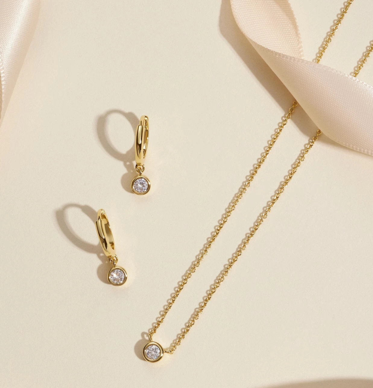 14k gold set new. Gold Layered Necklace Medallion Pendant Set Dainty  main image 3