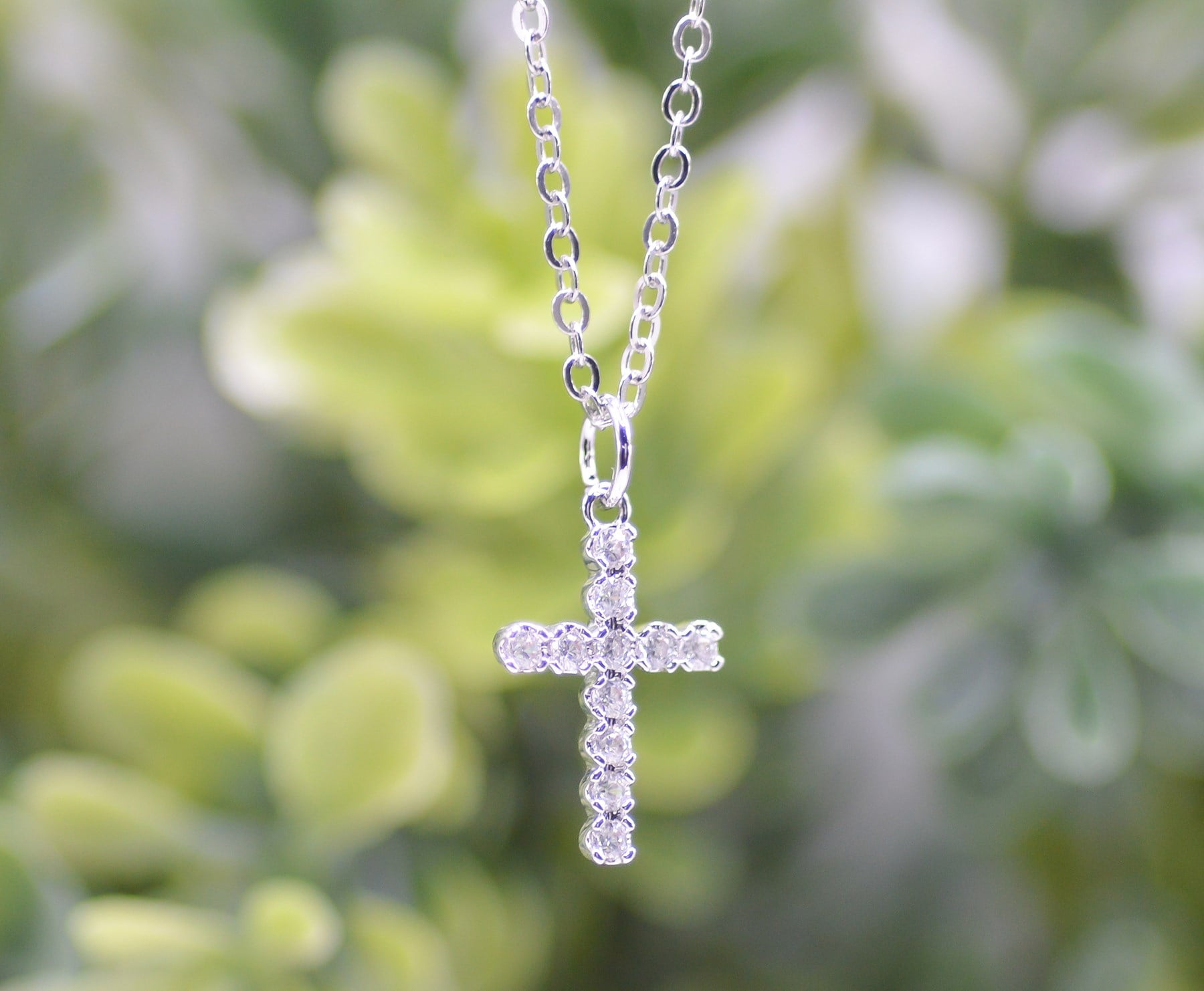 JAMES LAWRENCE COMPANY Necklace-Eden Merry-Small Cross
