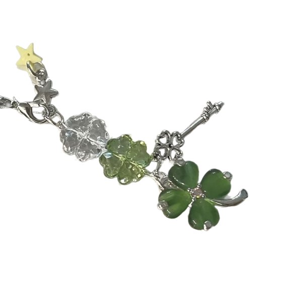 Necvior Fashion Keychain Unique Beaded Phone Pendant Four Leaf Clovers Phone Strap Decor