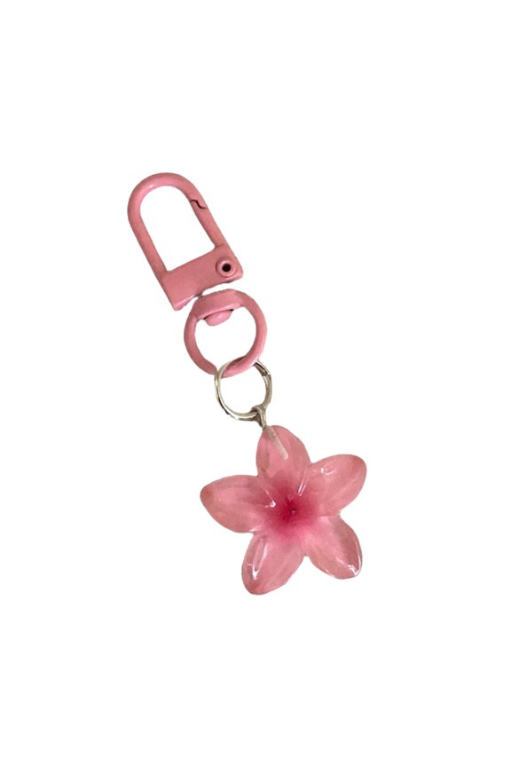 Fashionable Hollow Flower Keychain Charm Lovely Designs Accessory for Trendy Women and Fashion Enthusiasts Casual Wear